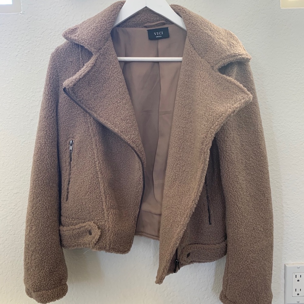 NWT Vici Heavy Clouds Sherpa Teddy Moro Jacket S